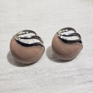 Beautiful Vintage Monet Cream colored enamel swirl pierced Earrings with posts